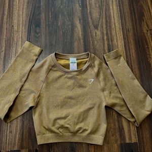 Adapt fleck gymshark long sleeve cropped shirt